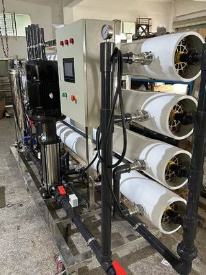 Buen precio Filmtec / Toray Industrial RO Sistema de tratamiento de agua con 500-1000M3 por día en línea
