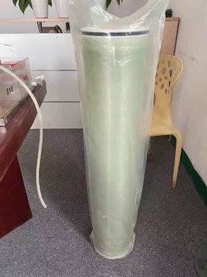 Buen precio 99% de rechazo de sal RO Membrana 10500GPD para un amplio rango de temperatura de 40-113 ° F en línea