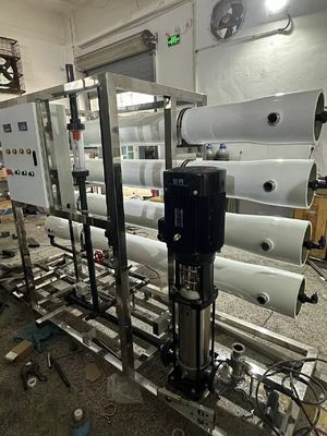 Buen precio 150PSI-300PSI Sistema RO de agua salobre a presión con una tasa de recuperación del 75% en línea