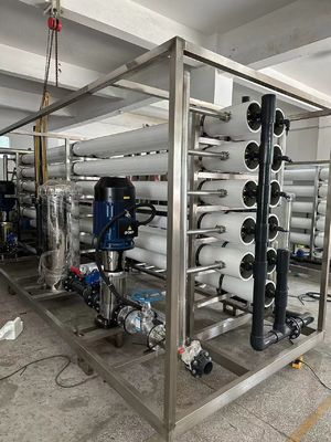 Buen precio Purificador de agua industrial de 500-1000 m3/día con 5 etapas y 98% de rechazo en línea