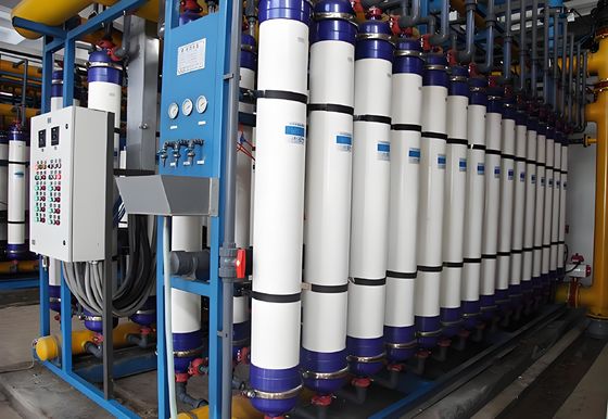 Buen precio Sistema de agua potable de ultrafiltración SS304/PVC para aplicaciones industriales en línea