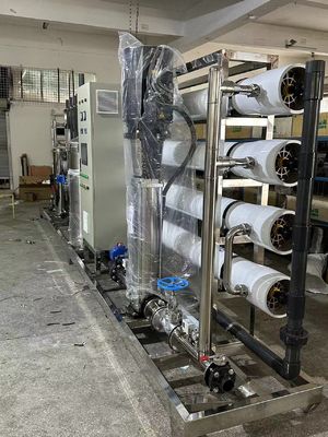 Buen precio Sistema de ósmosis inversa de agua salobre para la eliminación de altas TDS en línea