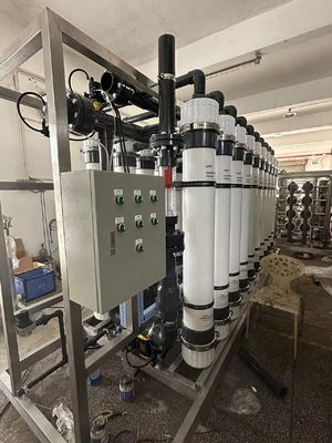Buen precio 99.99% Sistema de ultrafiltración de flujo tangencial con capacidad de 10-100 M3/H en línea
