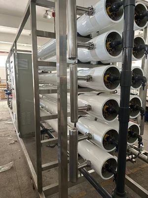 Buen precio Sistema de purificación de agua por membrana FilmTec 50-100kw/h Siemens Control PLC en línea