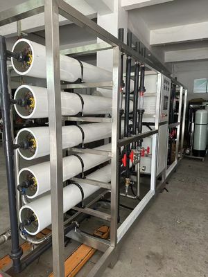 Buen precio 50-1000 m3/día Sistema de RO de agua salada 98% tasa de rechazo de sal en línea