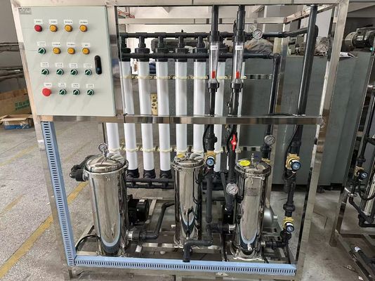 Buen precio Sistema de membrana de ultrafiltración industrial de filtro de bolsas con rendimiento de agua de 40-120LMH y recuperación del sistema del 80-90% en línea