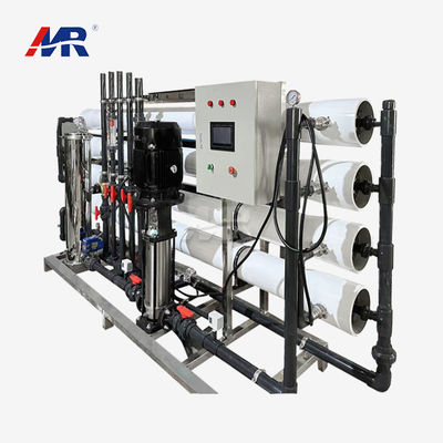 Buen precio Sistema RO industrial de membrana Filmtec con una tasa de recuperación del 50% al 70% a una temperatura de agua de alimentación de 5 a 45 °C en línea